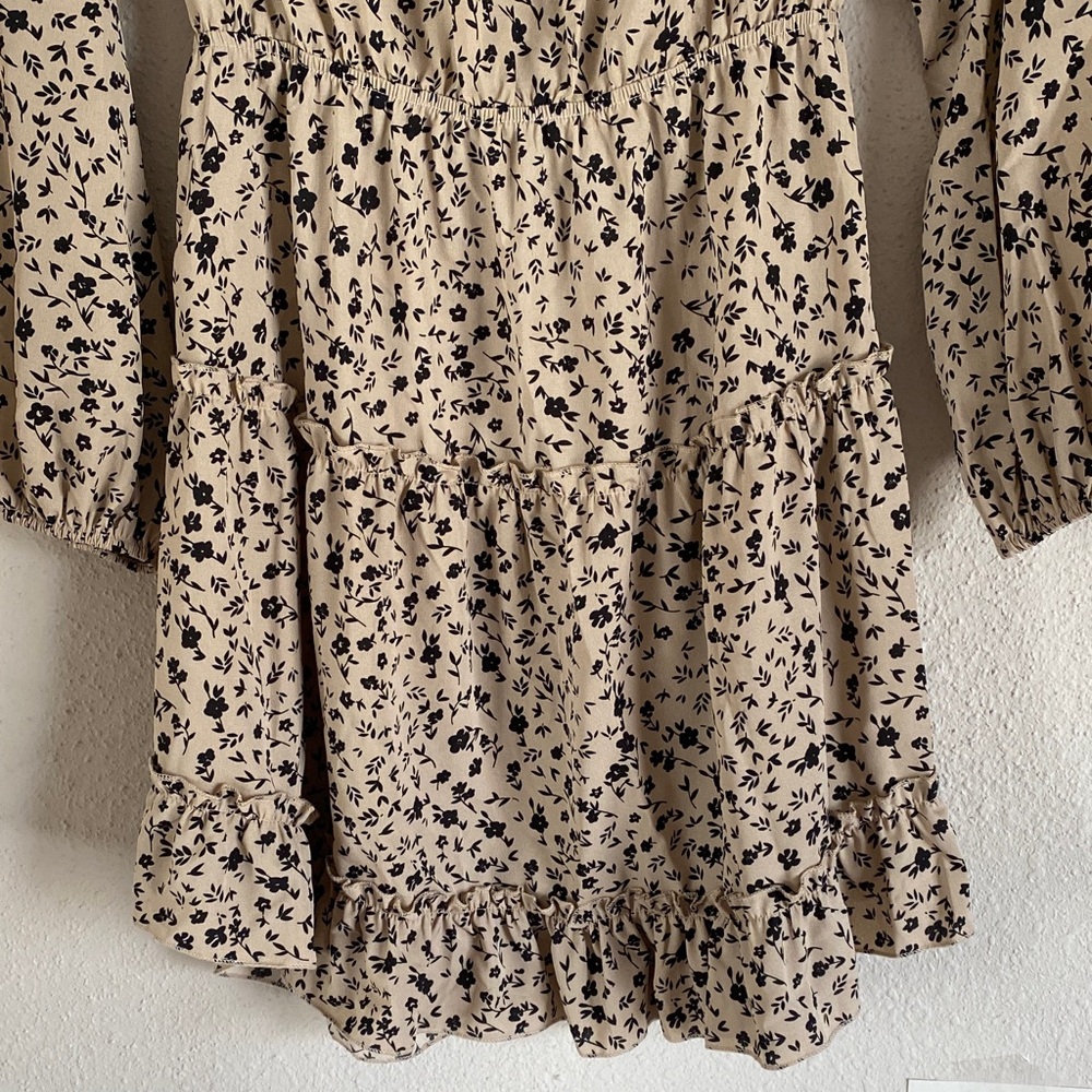 SHEIN Beige and Black Floral Long Sleeve Dress - Picture 5 of 8